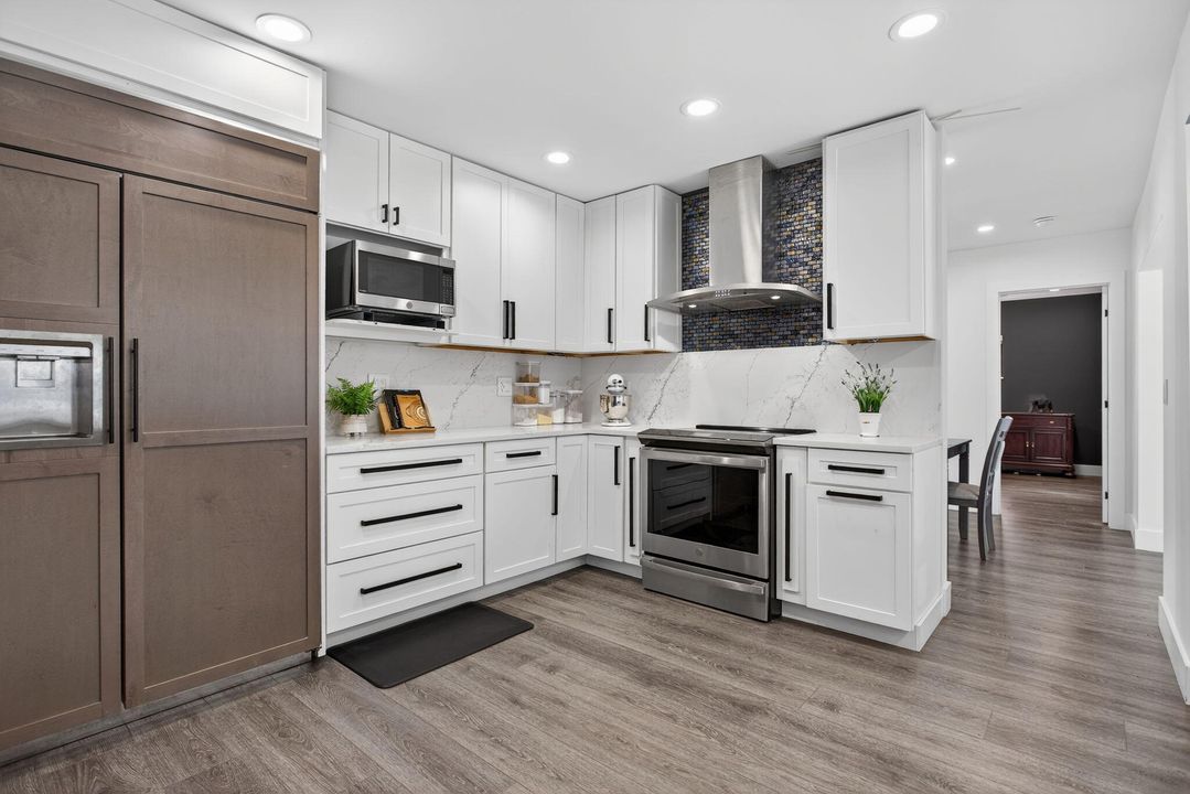 Active With Contract: $775,000 (4 beds, 3 baths, 2563 Square Feet)