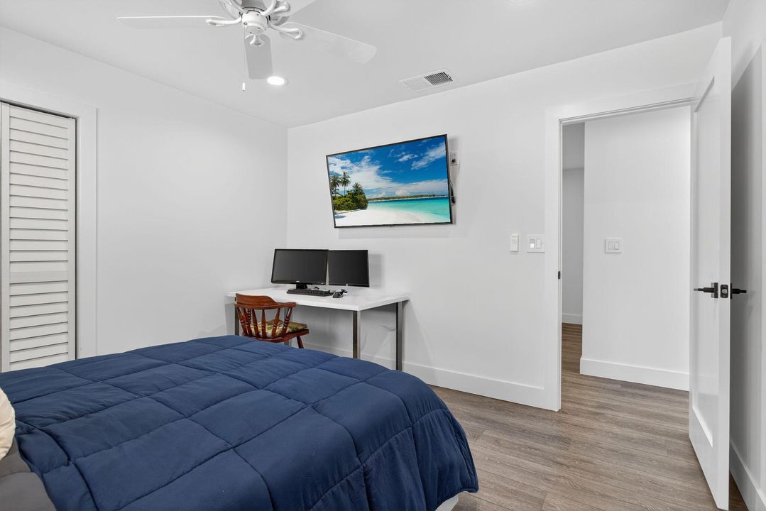 Active With Contract: $775,000 (4 beds, 3 baths, 2563 Square Feet)