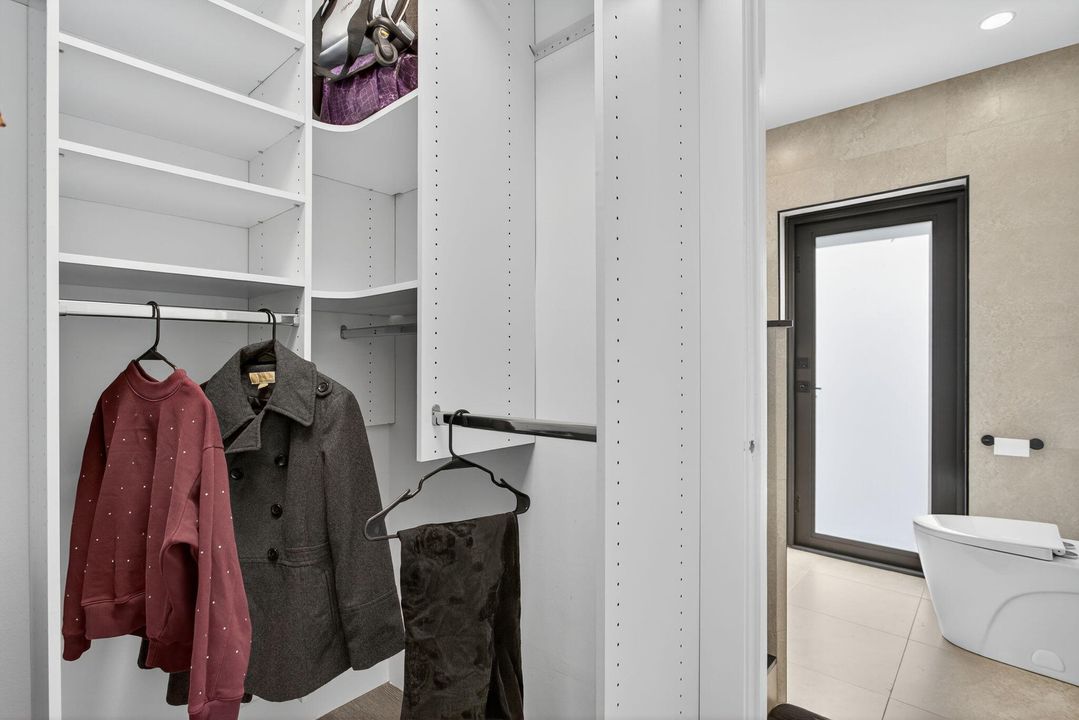 Active With Contract: $775,000 (4 beds, 3 baths, 2563 Square Feet)