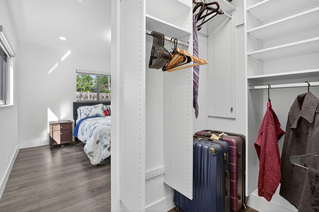 Active With Contract: $775,000 (4 beds, 3 baths, 2563 Square Feet)