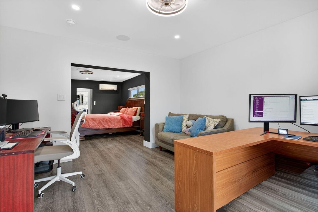 Active With Contract: $775,000 (4 beds, 3 baths, 2563 Square Feet)