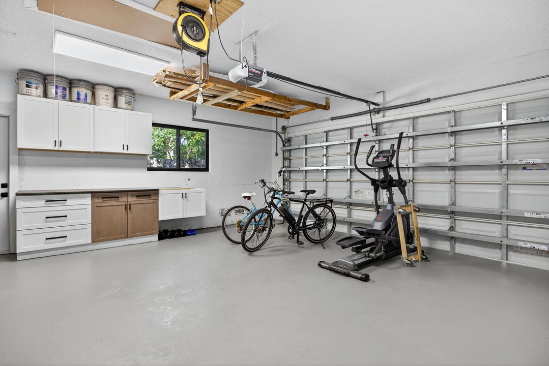 Active With Contract: $775,000 (4 beds, 3 baths, 2563 Square Feet)