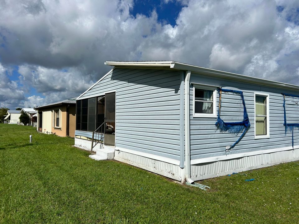 На продажу: $19,900 (2 спален, 2 ванн, 1248 Квадратных фут)