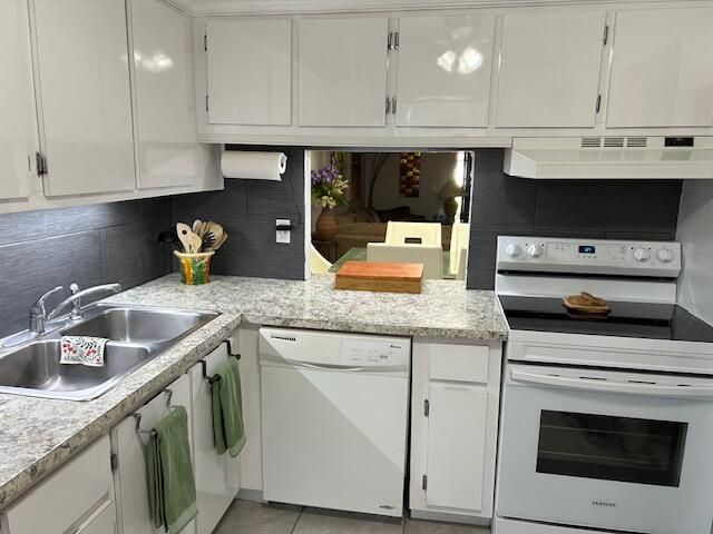 合同活跃: $145,000 (2 贝兹, 2 浴室, 1000 平方英尺)