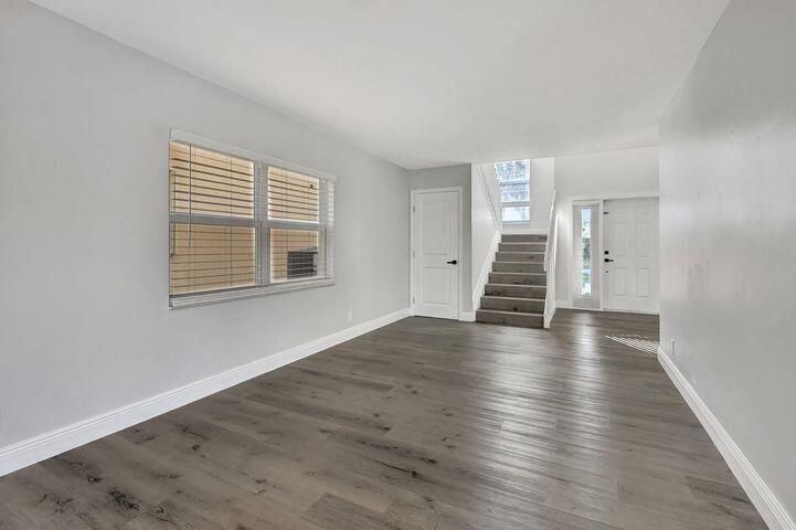 На продажу: $735,000 (4 спален, 2 ванн, 2175 Квадратных фут)