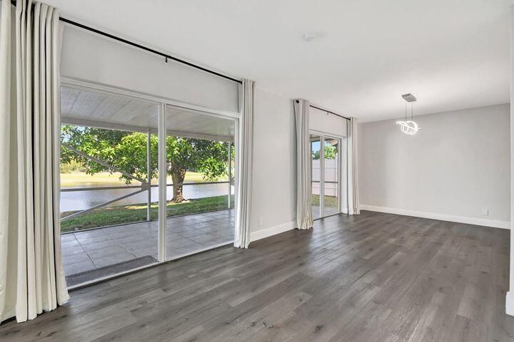 На продажу: $735,000 (4 спален, 2 ванн, 2175 Квадратных фут)