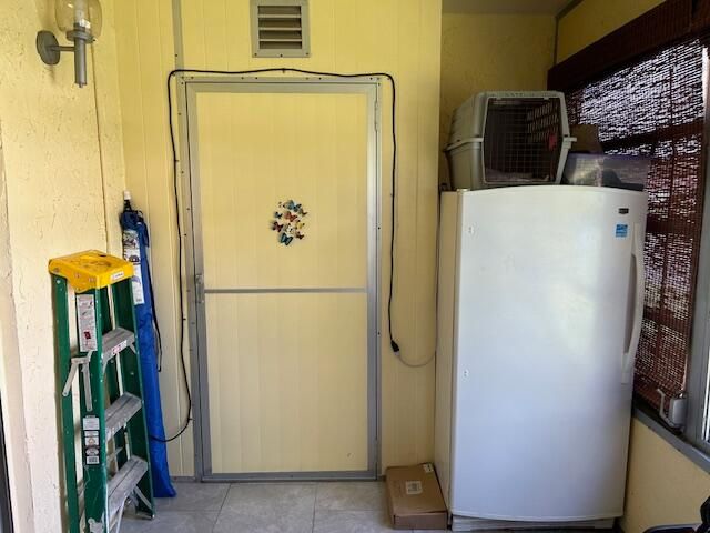 合同活跃: $145,000 (2 贝兹, 2 浴室, 1000 平方英尺)