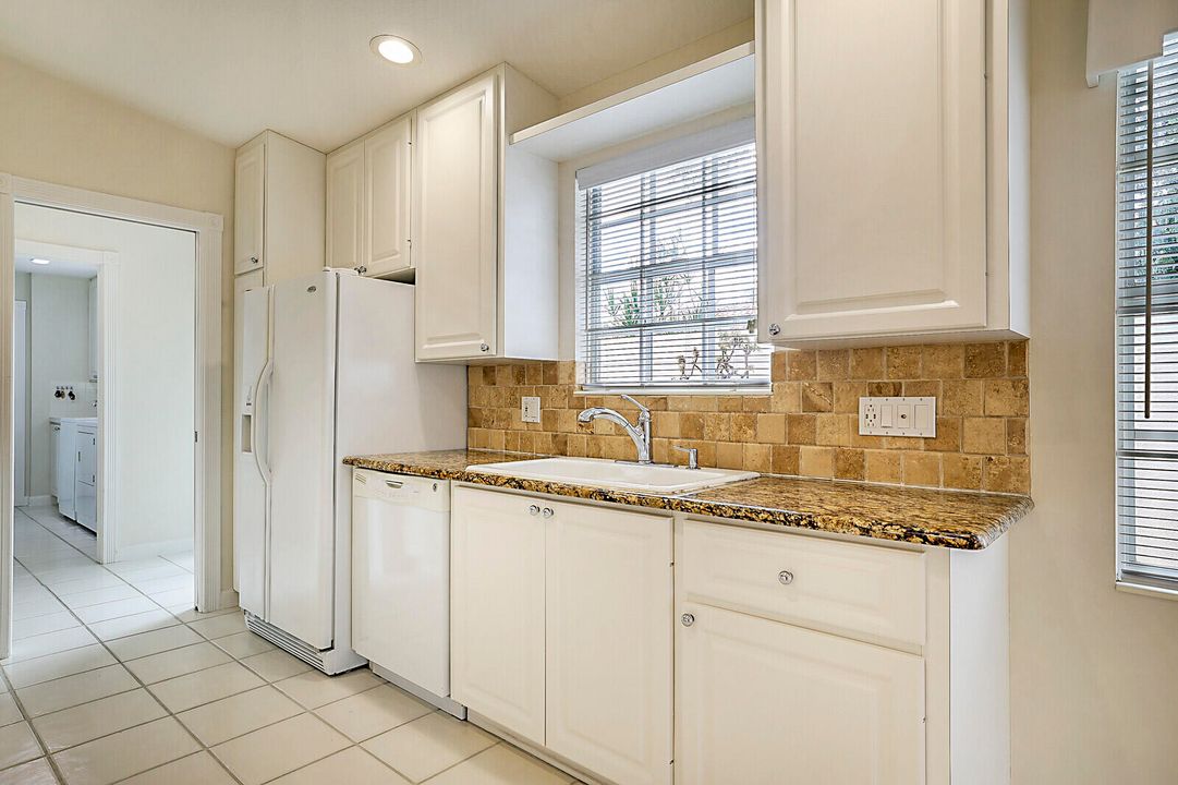 合同活跃: $509,000 (2 贝兹, 2 浴室, 1526 平方英尺)