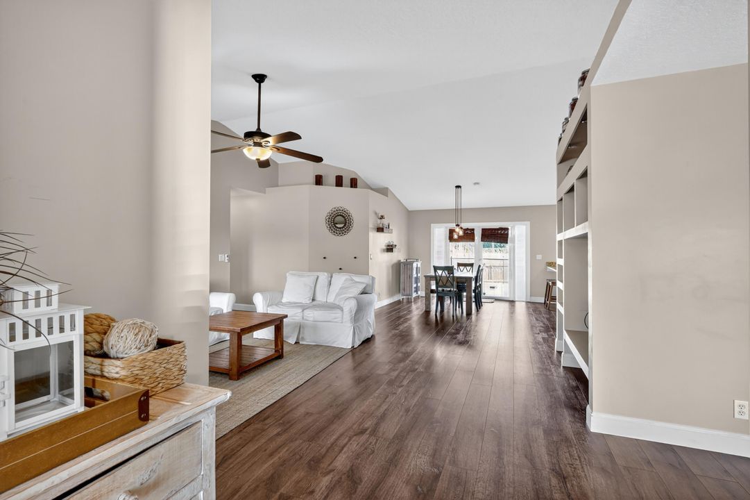 Activo con contrato: $599,900 (3 camas, 2 baños, 1858 Pies cuadrados)