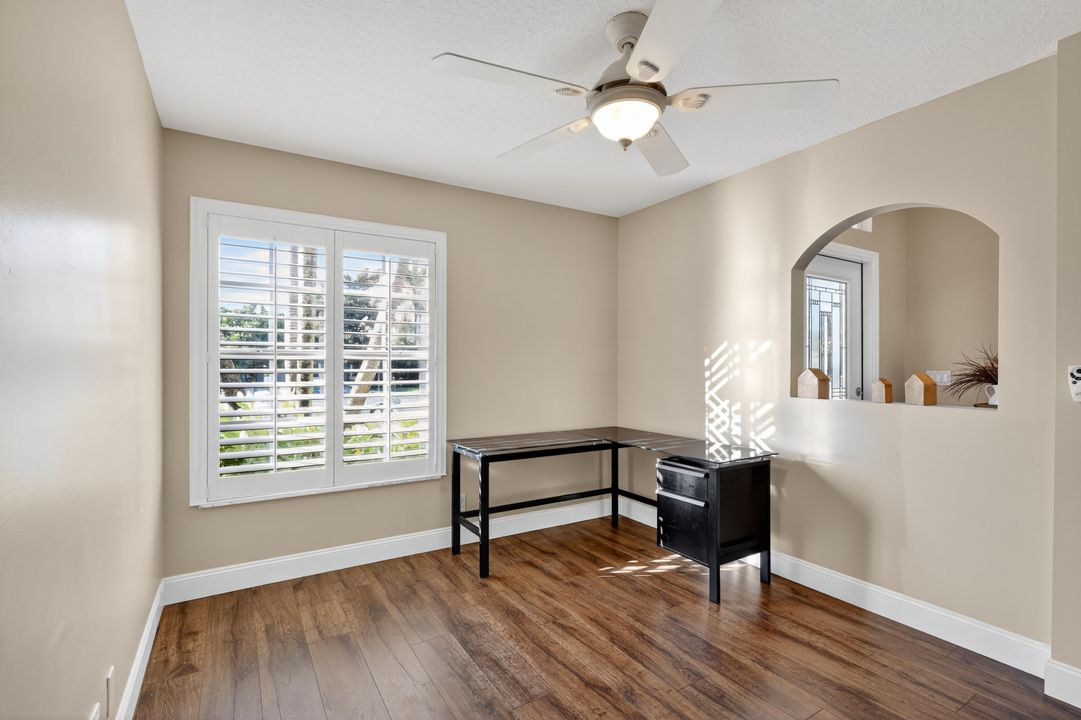 Activo con contrato: $599,900 (3 camas, 2 baños, 1858 Pies cuadrados)