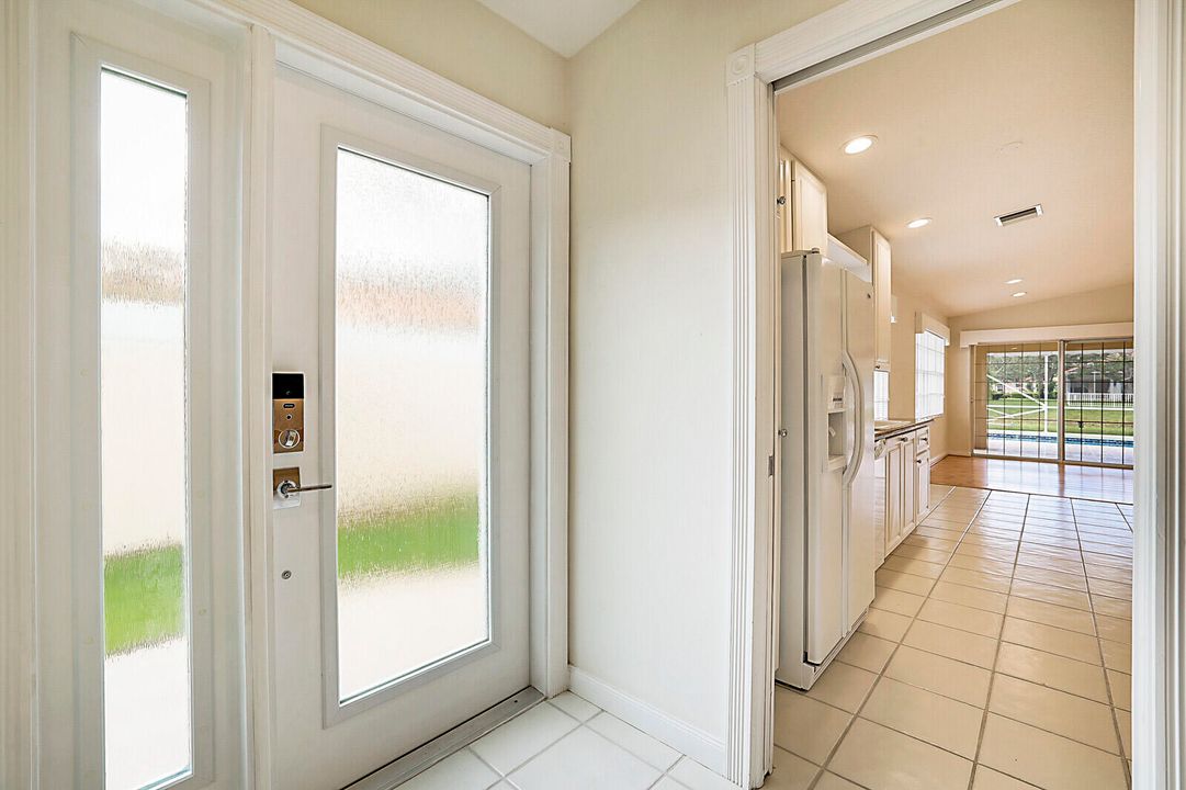 合同活跃: $509,000 (2 贝兹, 2 浴室, 1526 平方英尺)