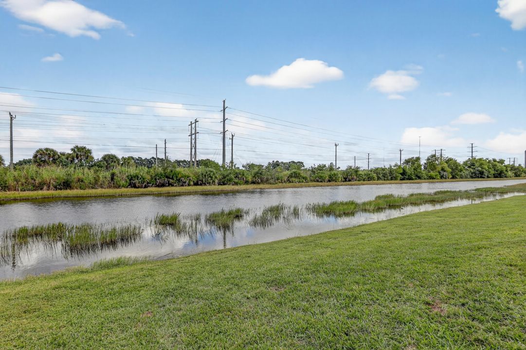 Activo con contrato: $599,900 (3 camas, 2 baños, 1858 Pies cuadrados)