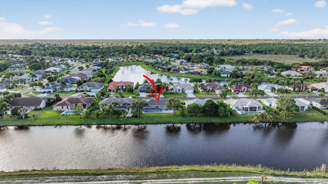 Activo con contrato: $599,900 (3 camas, 2 baños, 1858 Pies cuadrados)