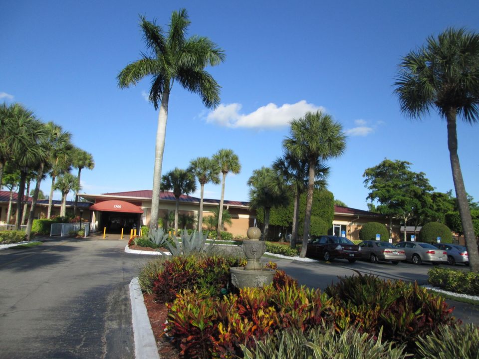 合同活跃: $145,000 (2 贝兹, 2 浴室, 1000 平方英尺)