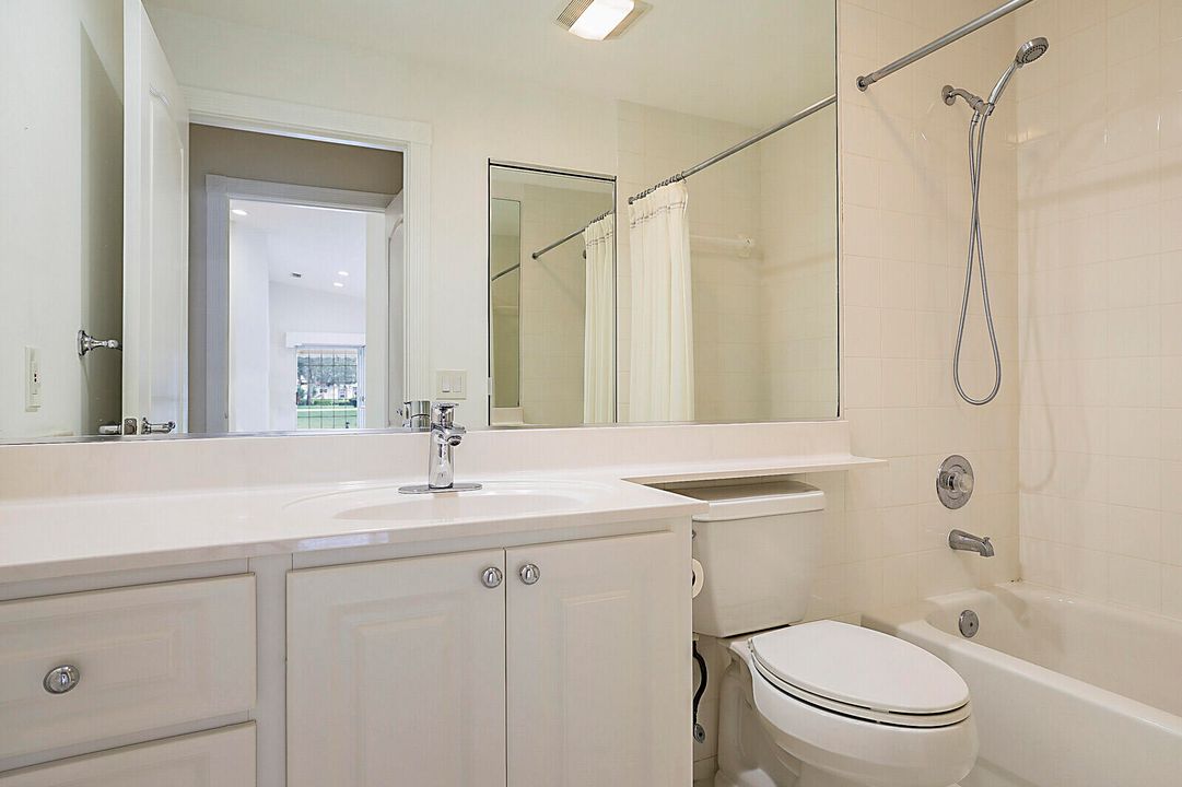 合同活跃: $509,000 (2 贝兹, 2 浴室, 1526 平方英尺)