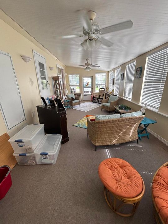 待售: $115,000 (2 贝兹, 2 浴室, 1416 平方英尺)