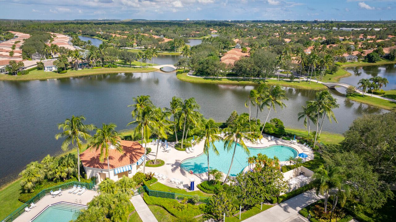 合同活跃: $509,000 (2 贝兹, 2 浴室, 1526 平方英尺)