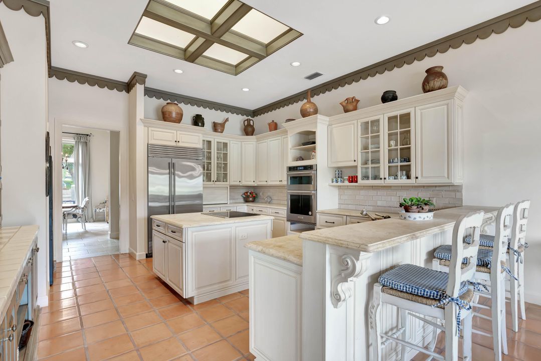 For Sale: $5,900,000 (3 beds, 3 baths, 4161 Square Feet)