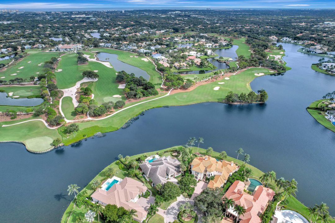 For Sale: $5,900,000 (3 beds, 3 baths, 4161 Square Feet)