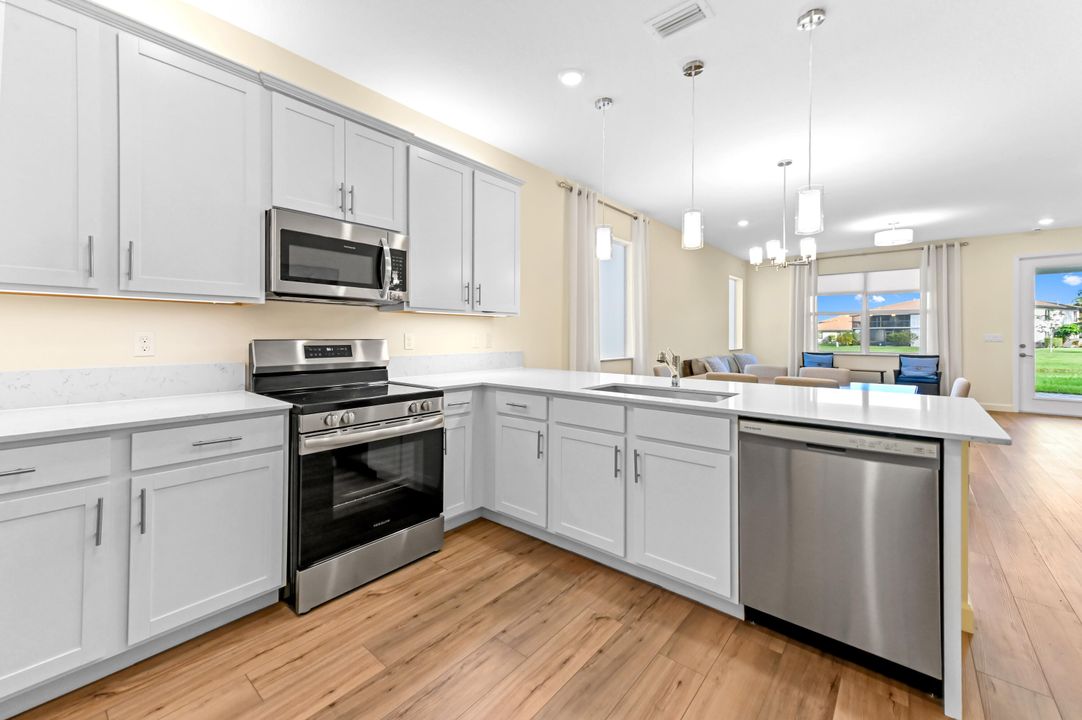 For Sale: $674,000 (3 beds, 2 baths, 1610 Square Feet)