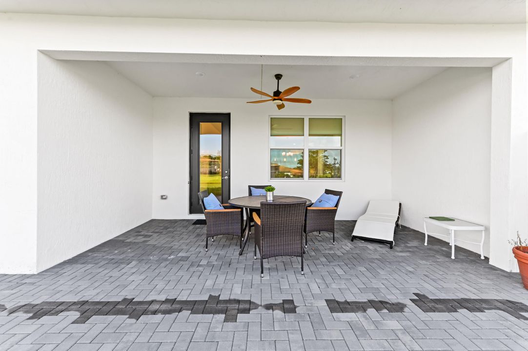 For Sale: $674,000 (3 beds, 2 baths, 1610 Square Feet)