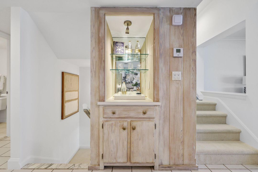 На продажу: $2,395,000 (3 спален, 3 ванн, 2023 Квадратных фут)