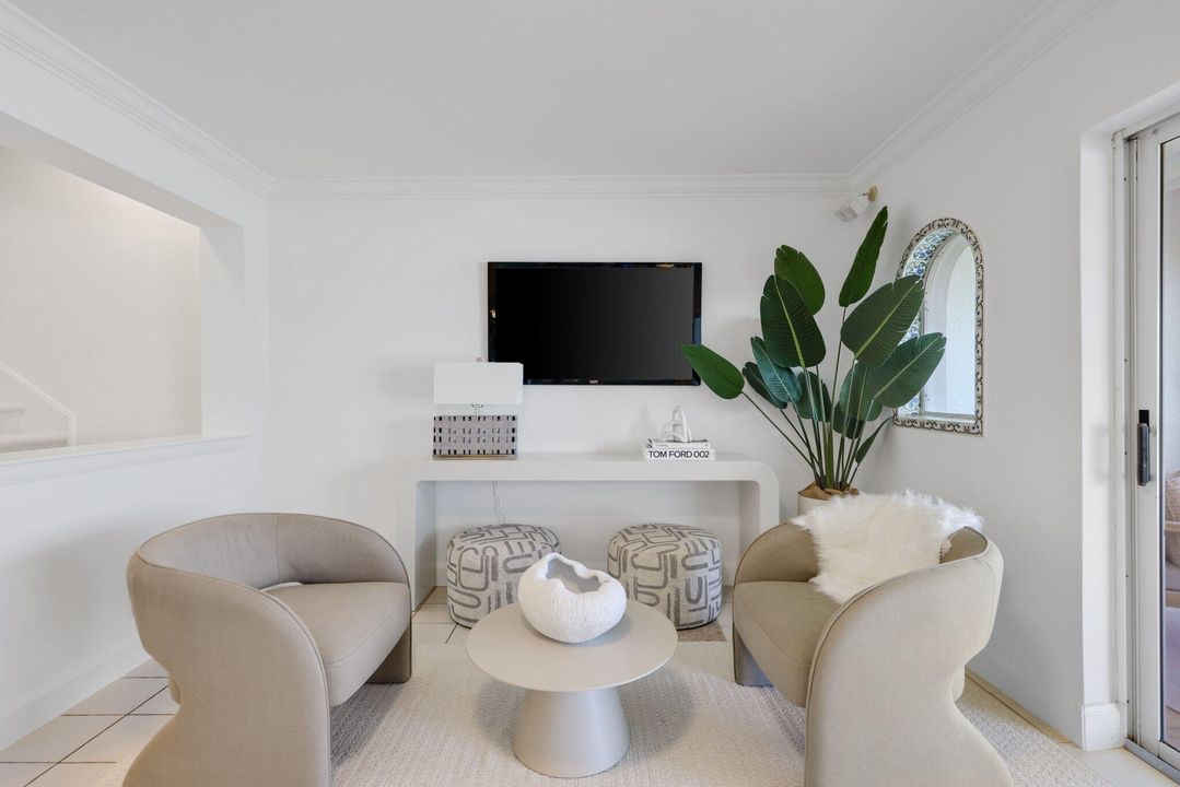 На продажу: $2,395,000 (3 спален, 3 ванн, 2023 Квадратных фут)