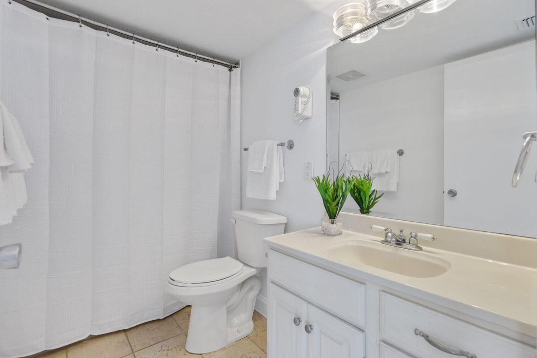 На продажу: $2,395,000 (3 спален, 3 ванн, 2023 Квадратных фут)