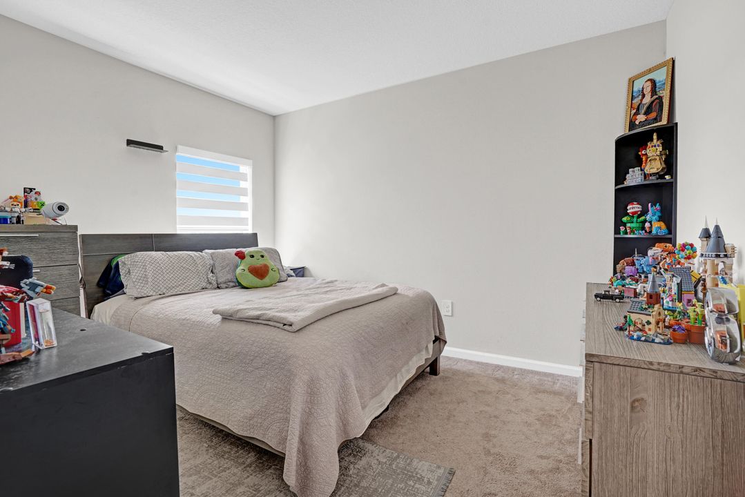 出租: $2,500 (3 贝兹, 2 浴室, 1715 平方英尺)