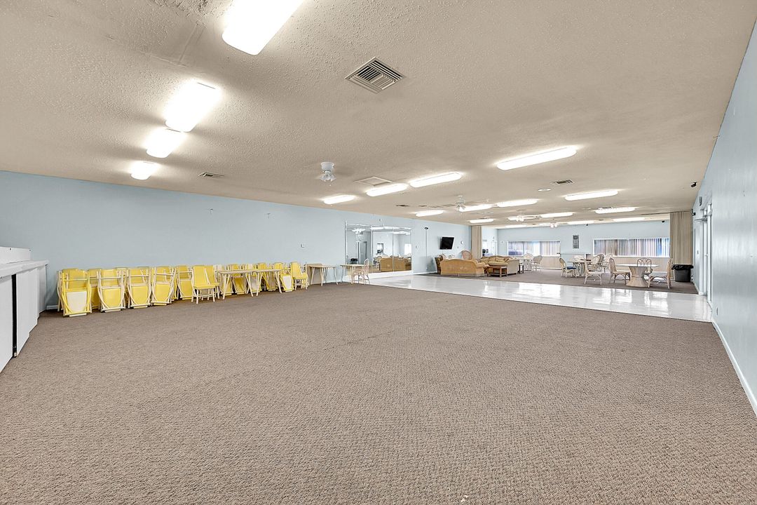 待售: $210,000 (2 贝兹, 2 浴室, 1029 平方英尺)