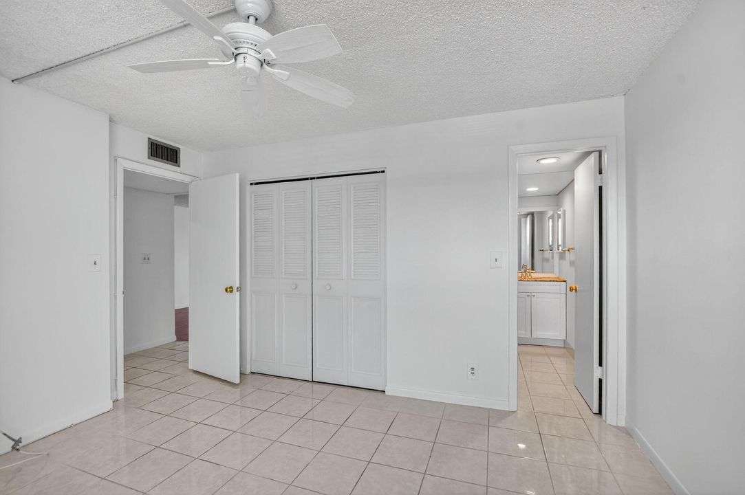 For Sale: $345,000 (2 beds, 2 baths, 1095 Square Feet)