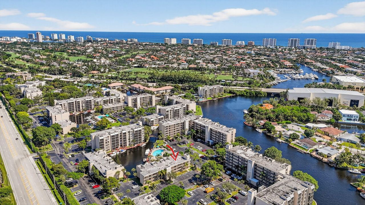 For Sale: $345,000 (2 beds, 2 baths, 1095 Square Feet)