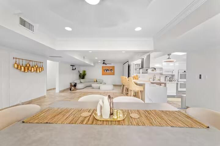 В аренду: $13,500 (4 спален, 4 ванн, 2904 Квадратных фут)