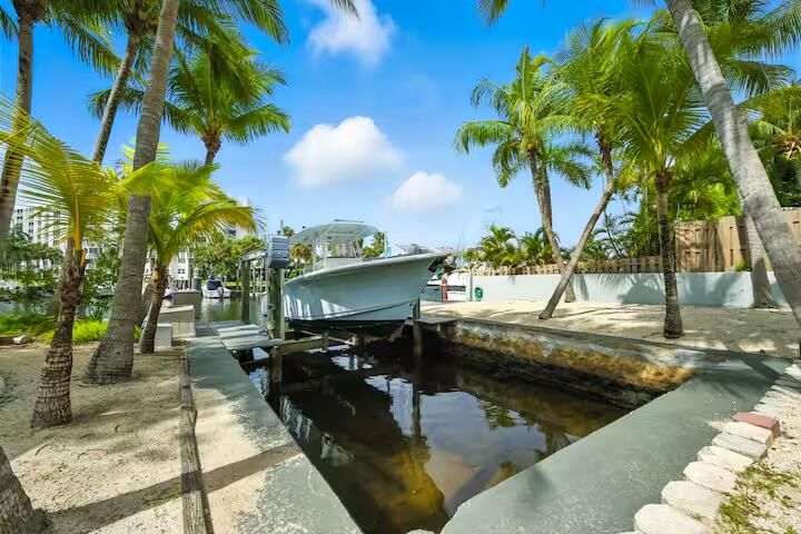 В аренду: $13,500 (4 спален, 4 ванн, 2904 Квадратных фут)