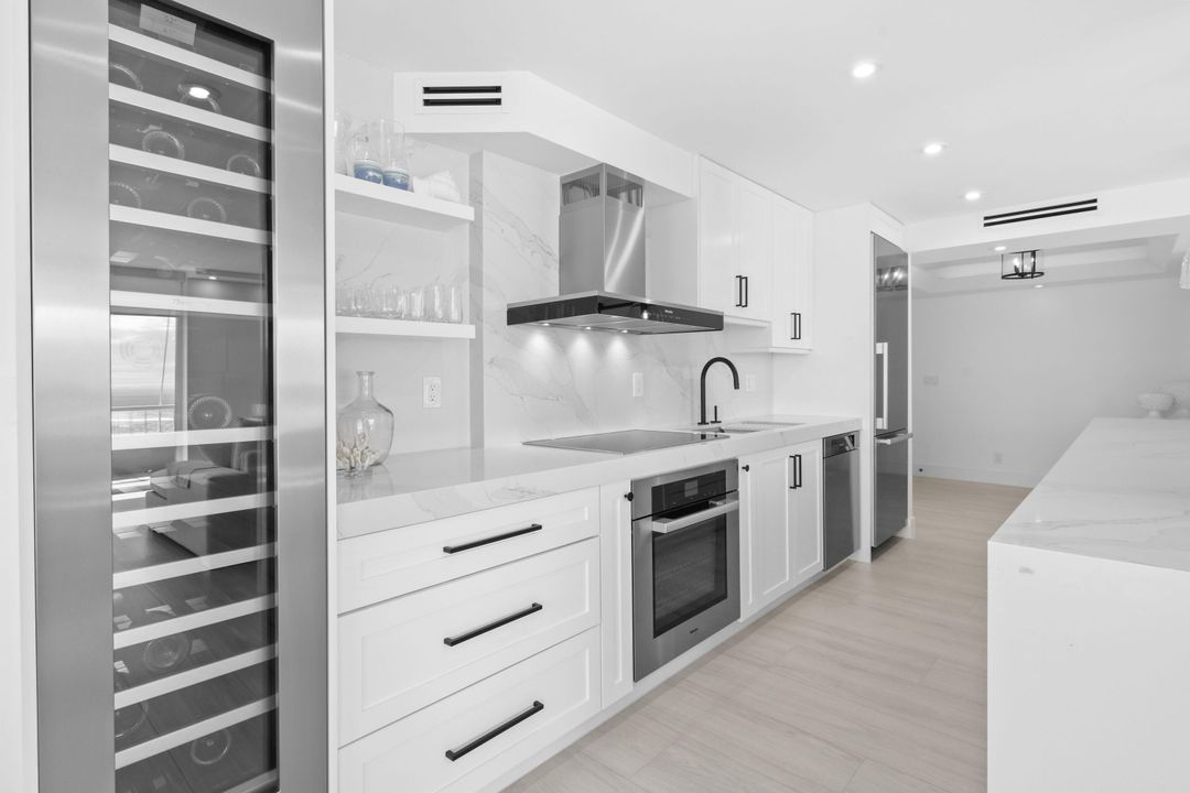 For Sale: $1,423,000 (2 beds, 2 baths, 1435 Square Feet)