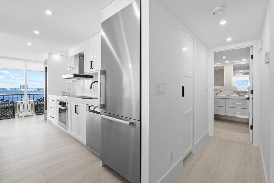 For Sale: $1,423,000 (2 beds, 2 baths, 1435 Square Feet)