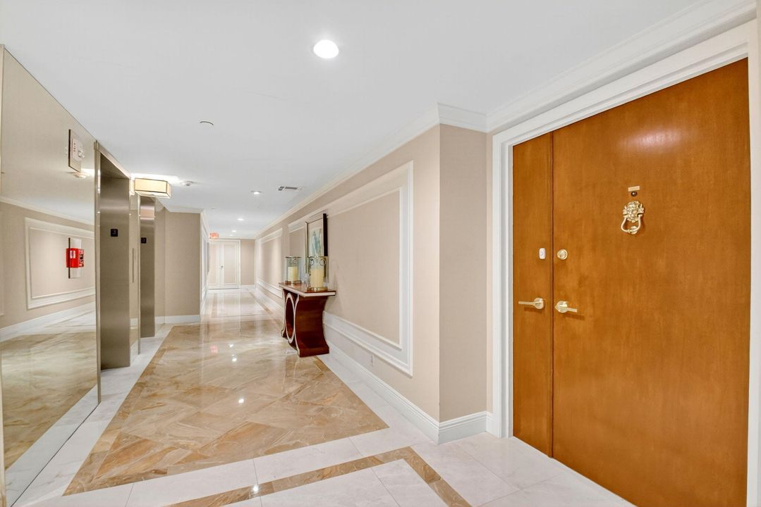 For Sale: $1,395,000 (2 beds, 2 baths, 1714 Square Feet)