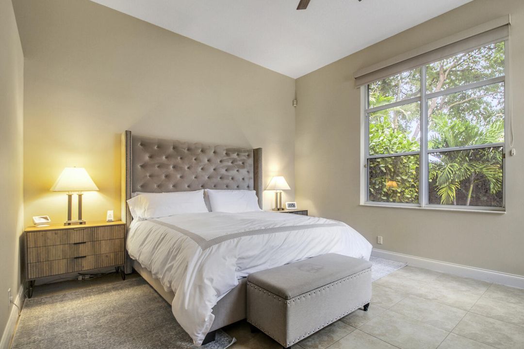 Под контрактом: $399,900 (3 спален, 2 ванн, 1950 Квадратных фут)