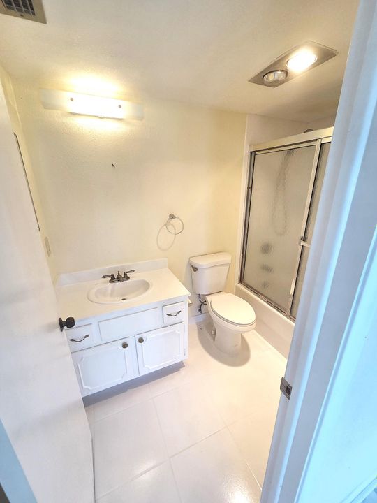 For Sale: $350,000 (2 beds, 2 baths, 1470 Square Feet)