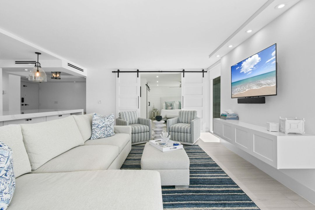 For Sale: $1,423,000 (2 beds, 2 baths, 1435 Square Feet)