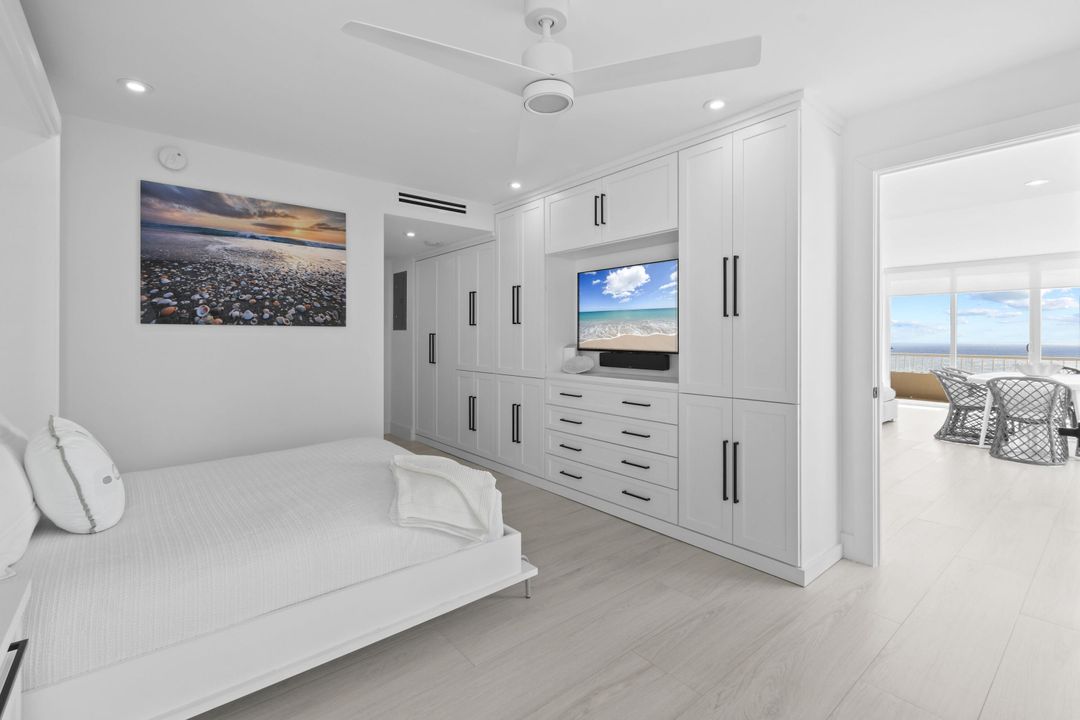 For Sale: $1,423,000 (2 beds, 2 baths, 1435 Square Feet)