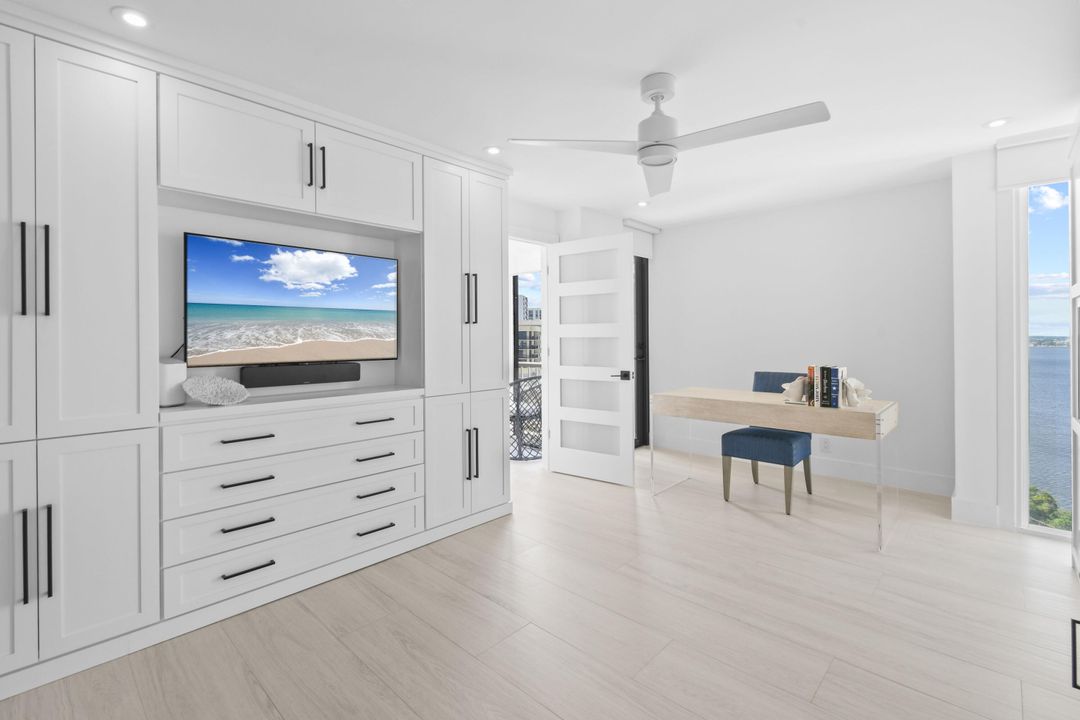 For Sale: $1,423,000 (2 beds, 2 baths, 1435 Square Feet)