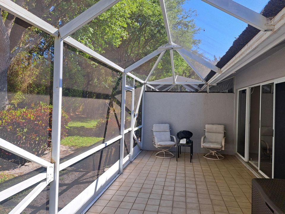 For Sale: $324,900 (3 beds, 2 baths, 1722 Square Feet)