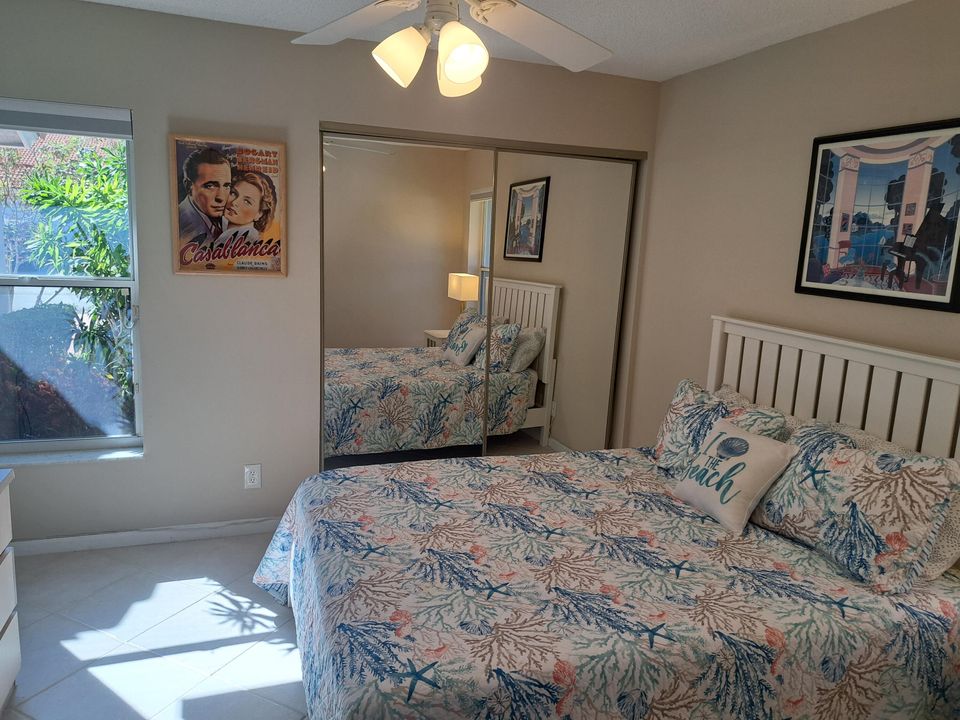 For Sale: $324,900 (3 beds, 2 baths, 1722 Square Feet)