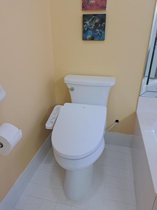 For Sale: $324,900 (3 beds, 2 baths, 1722 Square Feet)