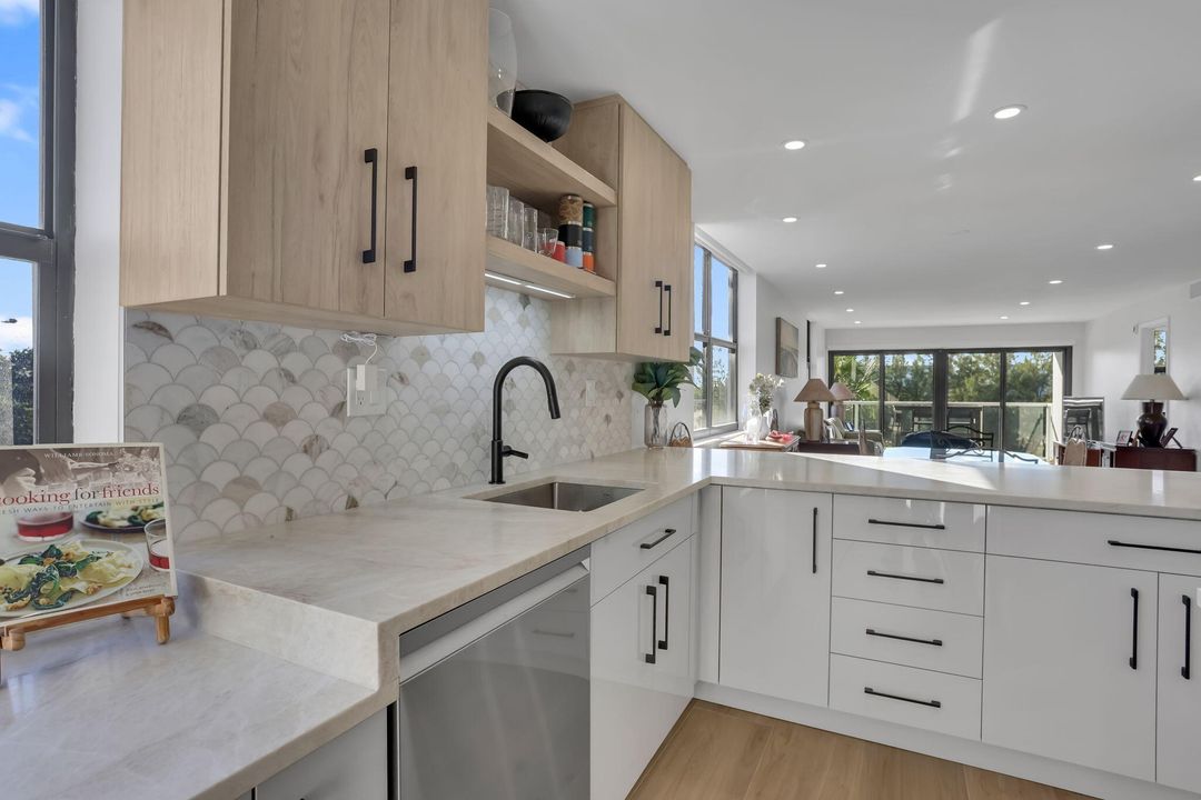 En Venta: $473,000 (2 camas, 2 baños, 1045 Pies cuadrados)