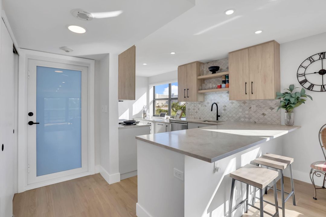 En Venta: $473,000 (2 camas, 2 baños, 1045 Pies cuadrados)