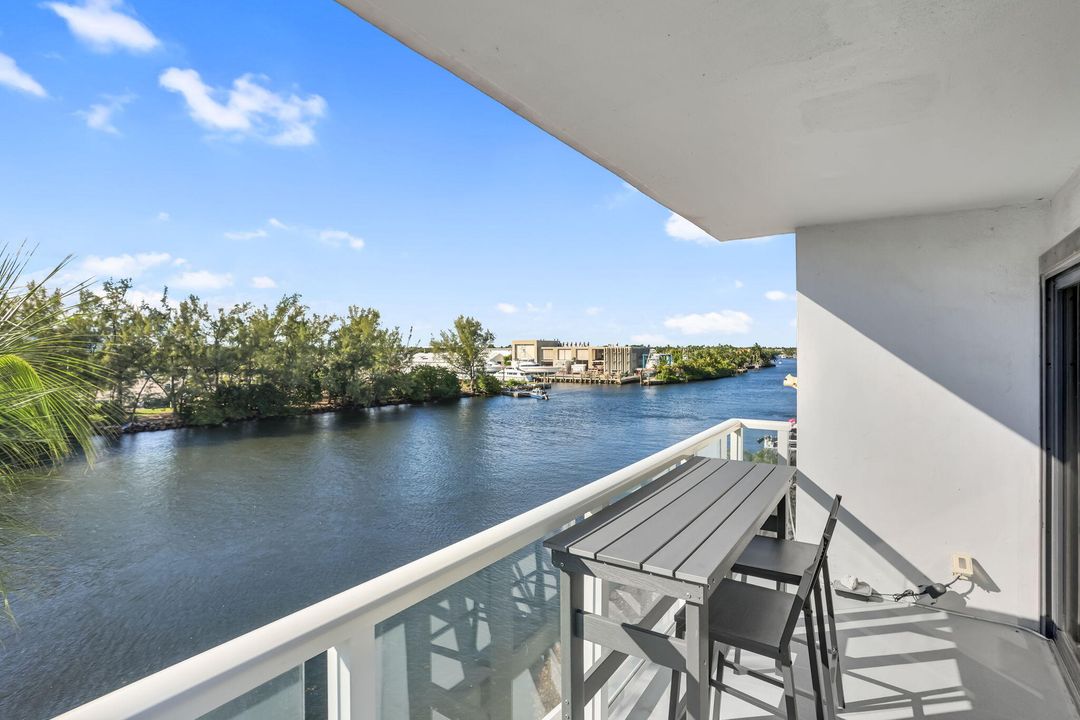 En Venta: $473,000 (2 camas, 2 baños, 1045 Pies cuadrados)