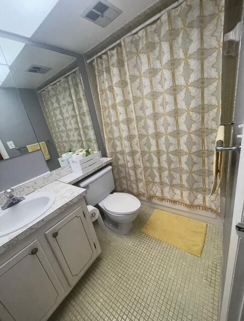 For Rent: $1,800 (2 beds, 2 baths, 850 Square Feet)