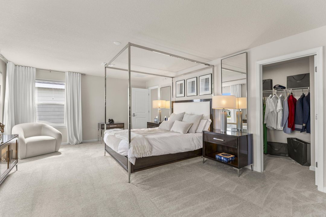 出租: $4,500 (5 贝兹, 4 浴室, 3021 平方英尺)